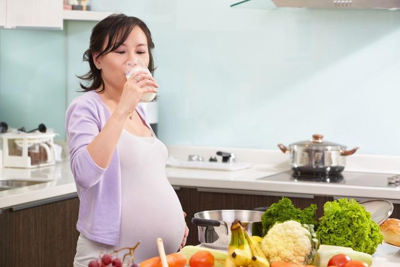 Một số loại đồ uống tốt cho mẹ bầu trong suốt thai kỳ