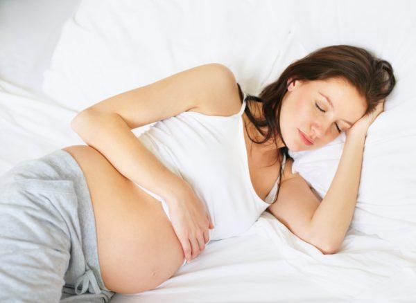 Mẹo hay giúp mẹ bầu giảm ốm nghén 