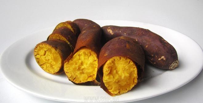 Chế độ ăn uống khi mang thai giúp dinh dưỡng vào con - ít vào mẹ