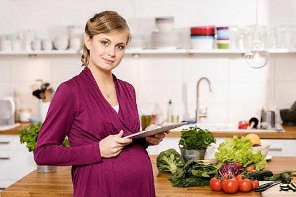 bà bầu nên ăn gì?