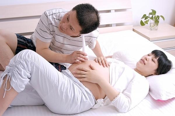 làm gì để con thông minh từ trong bụng mẹ
